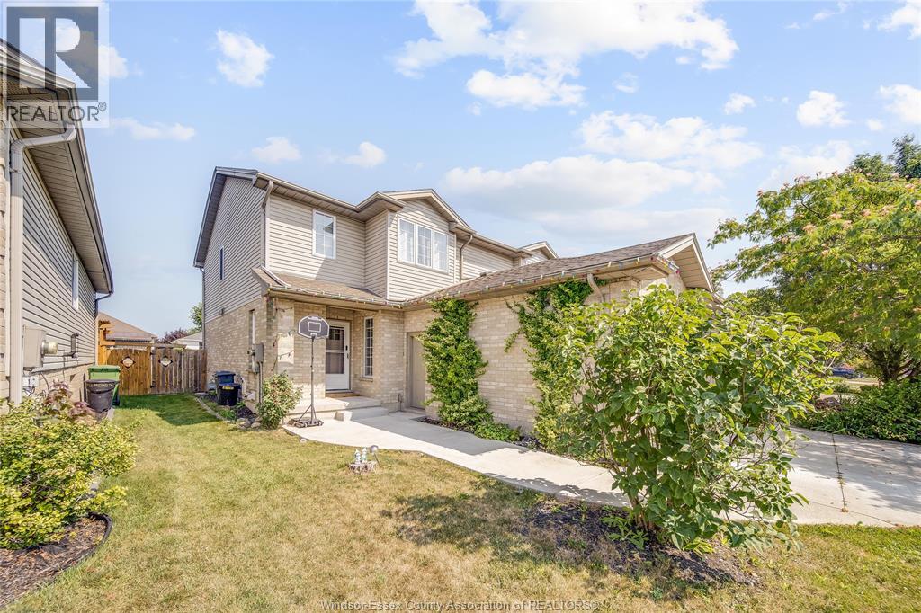 746 MICHAEL DRIVE, Tecumseh, Ontario