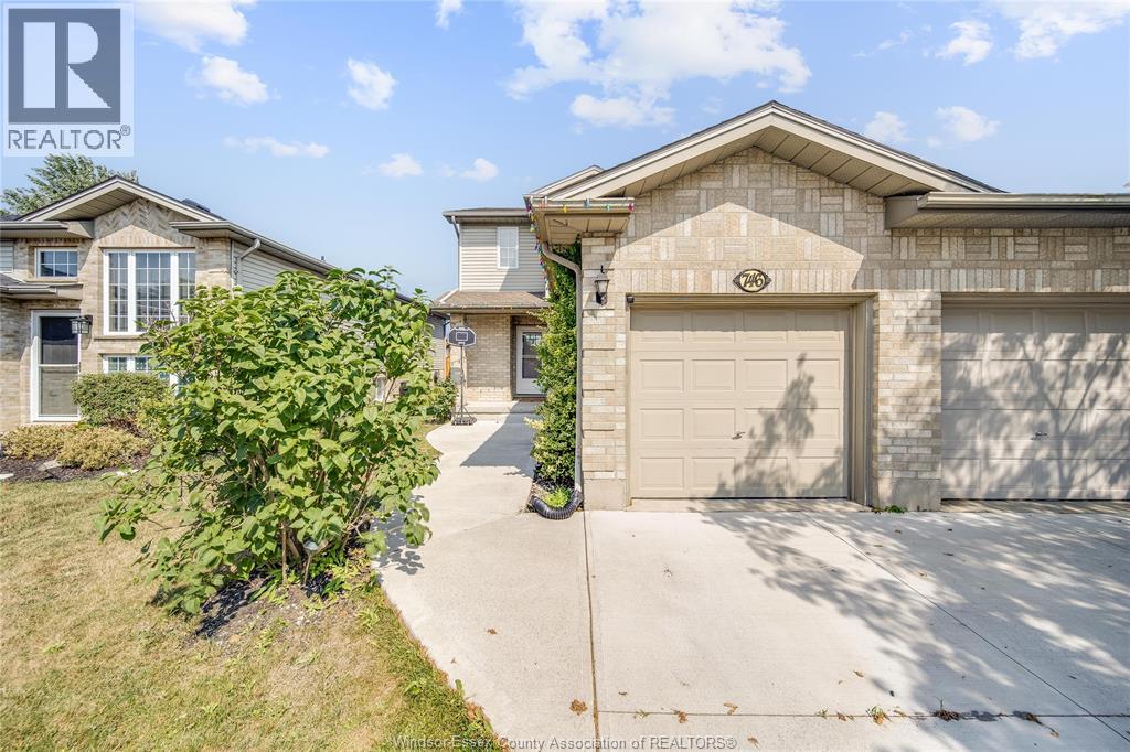 746 Michael Drive, Tecumseh, Ontario  N8N 5A3 - Photo 2 - 26022439
