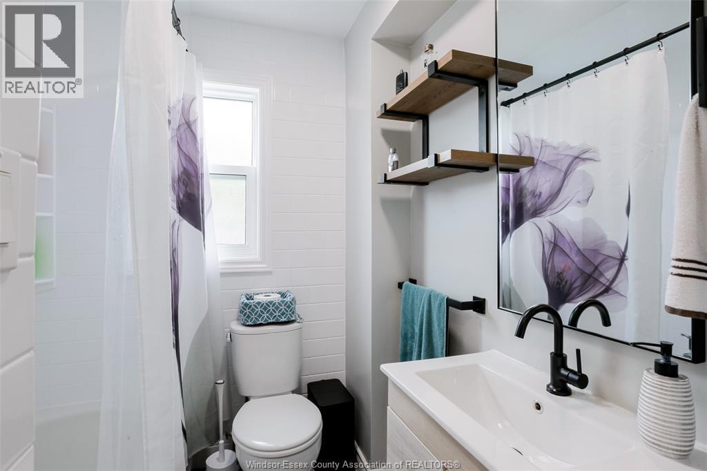 2402 Tourangeau, Windsor, Ontario  N8W 4N7 - Photo 16 - 26022414