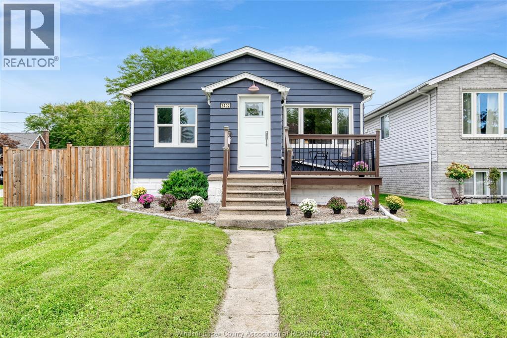 2402 Tourangeau, Windsor, Ontario  N8W 4N7 - Photo 2 - 26022414