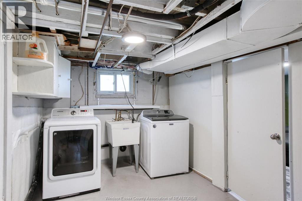 2402 Tourangeau, Windsor, Ontario  N8W 4N7 - Photo 24 - 26022414