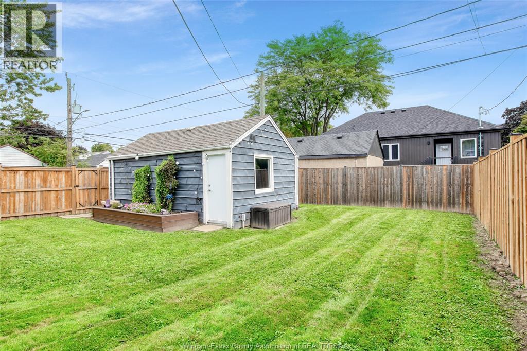 2402 Tourangeau, Windsor, Ontario  N8W 4N7 - Photo 31 - 26022414
