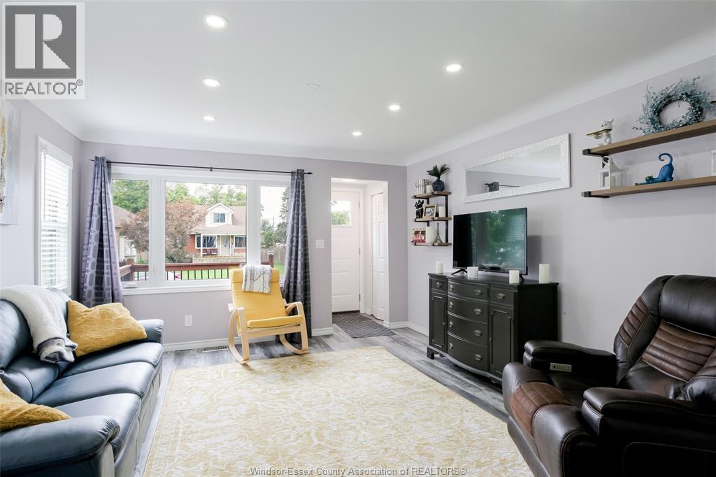 2402 Tourangeau, Windsor, Ontario  N8W 4N7 - Photo 5 - 26022414