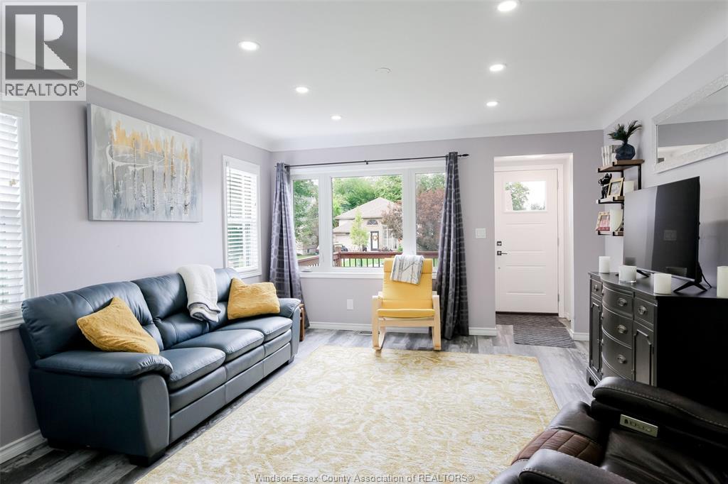 2402 Tourangeau, Windsor, Ontario  N8W 4N7 - Photo 6 - 26022414