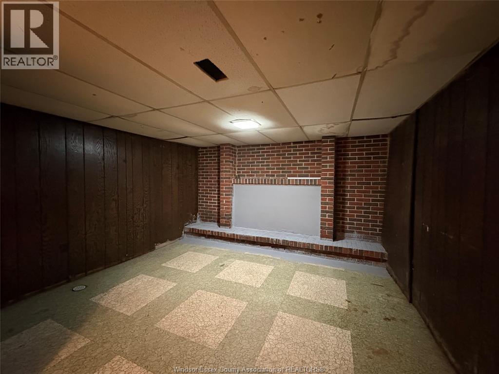 1255 Dot, Windsor, Ontario  N9C 3H9 - Photo 13 - 26022455