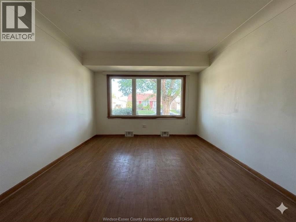 1255 Dot, Windsor, Ontario  N9C 3H9 - Photo 3 - 26022455