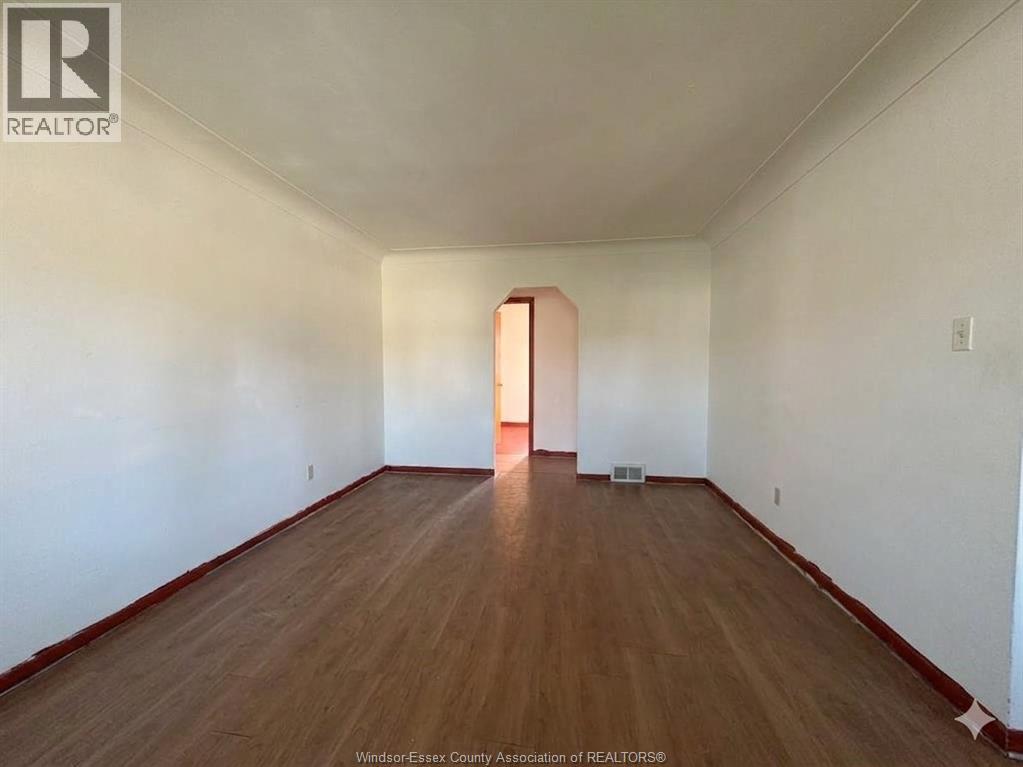 1255 Dot, Windsor, Ontario  N9C 3H9 - Photo 4 - 26022455
