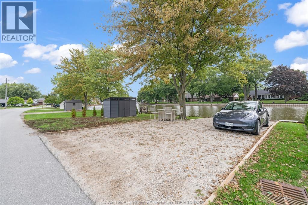 396 West Belle River Road, Lakeshore, Ontario  N0R 1A0 - Photo 3 - 26022456