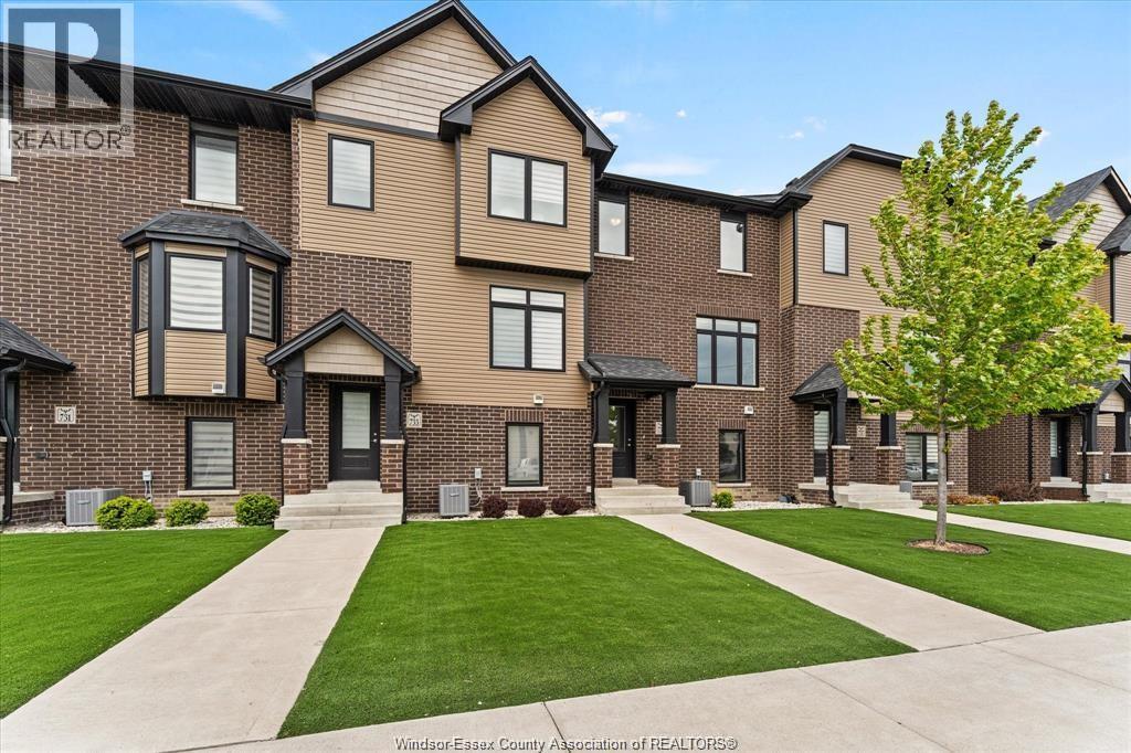 735 BROWNSTONE ROAD, Lakeshore, Ontario