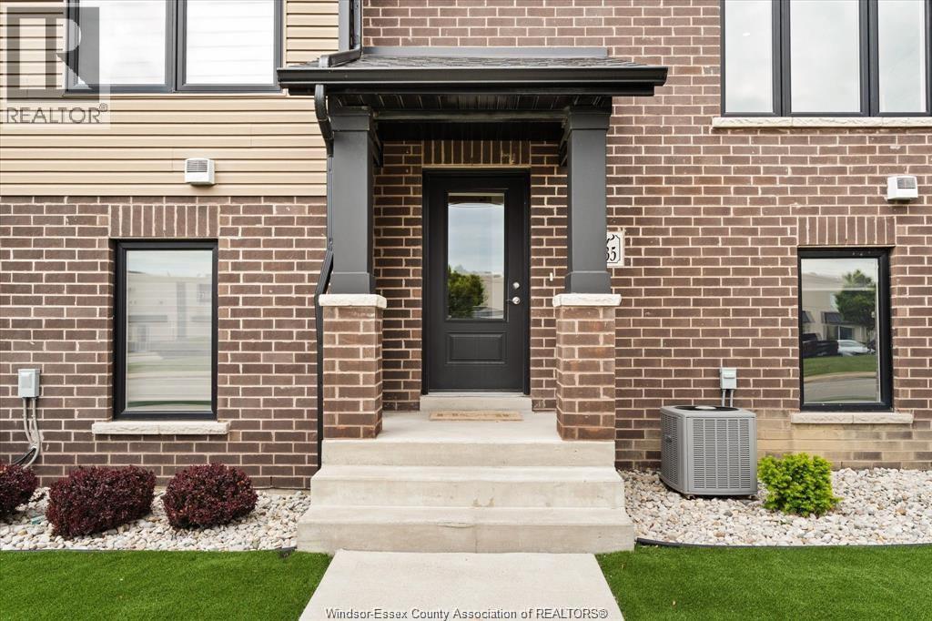 735 Brownstone Road, Lakeshore, Ontario  N8K 0A8 - Photo 3 - 26022500