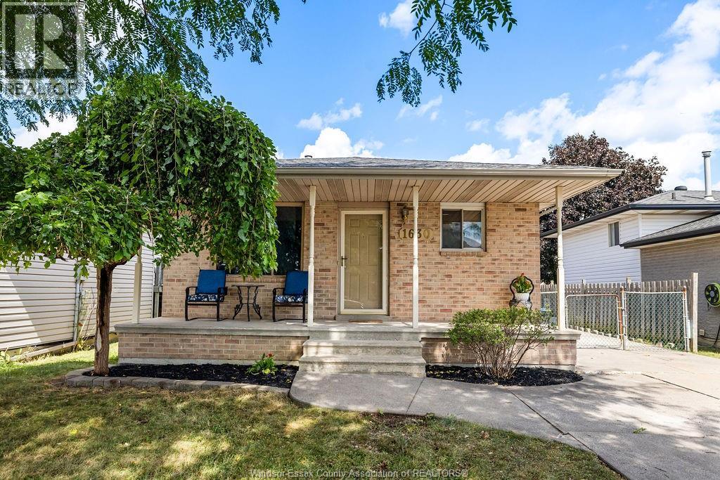1630 Blue Spring, Windsor, Ontario  N8W 5L2 - Photo 2 - 26022483