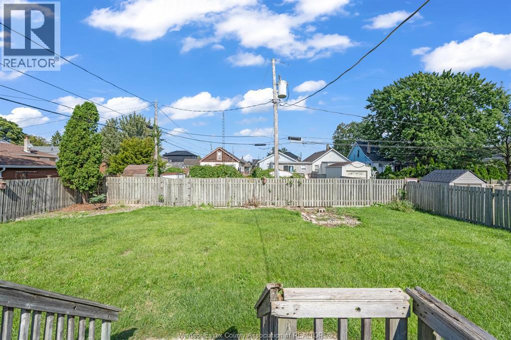 2416 Mercer Street, Windsor, Ontario  N8X 3R5 - Photo 13 - 26022474