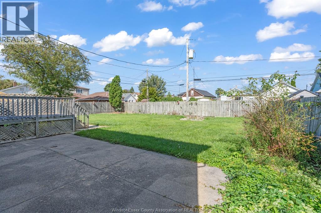 2416 Mercer Street, Windsor, Ontario  N8X 3R5 - Photo 7 - 26022474