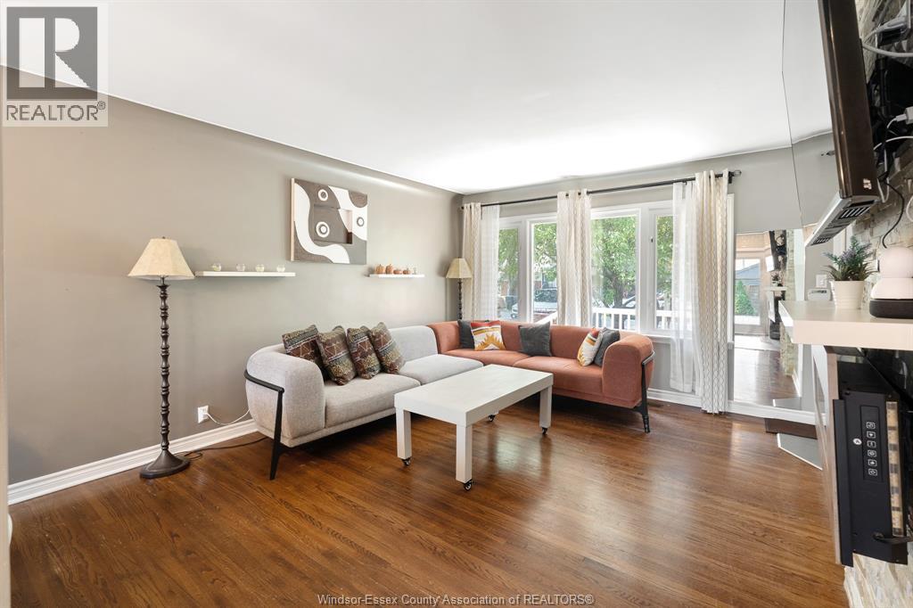 3070 Dandurand, Windsor, Ontario  N9E 2E6 - Photo 9 - 26022469