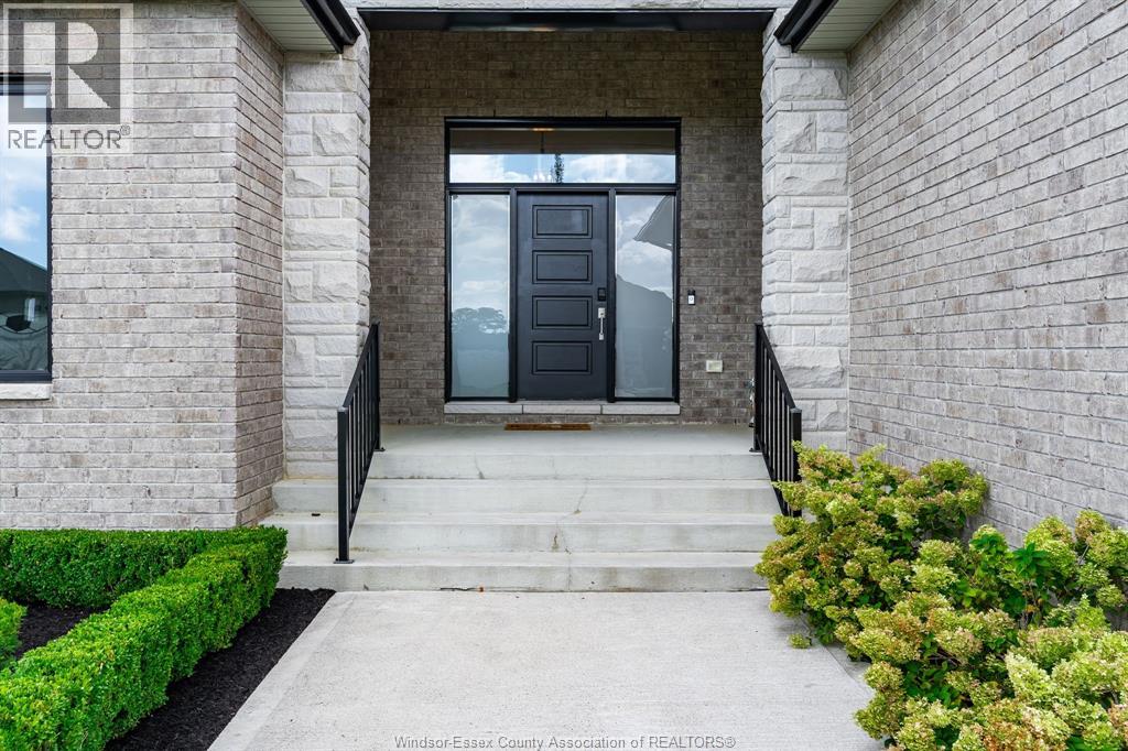 1912 Villa Canal, Kingsville, Ontario  N8Y 0G5 - Photo 35 - 26022458