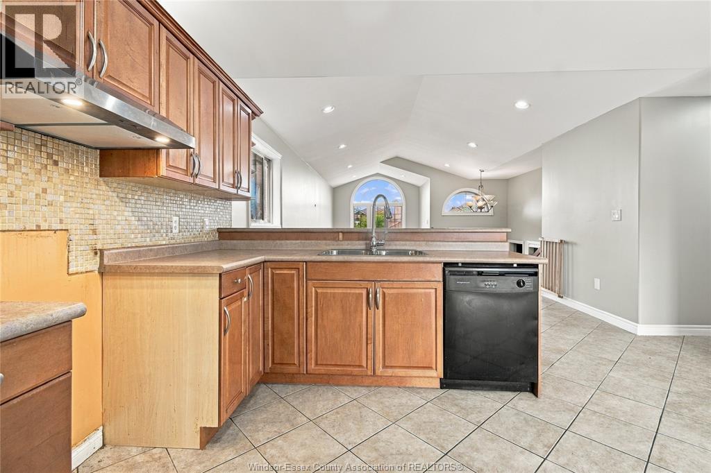 4610 Brunswick Avenue, Windsor, Ontario  N9G 3G7 - Photo 14 - 26022440