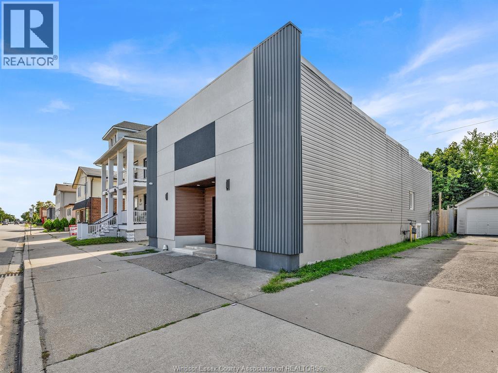 1623 Drouillard, Windsor, Ontario  N8Y 2S4 - Photo 2 - 26022438