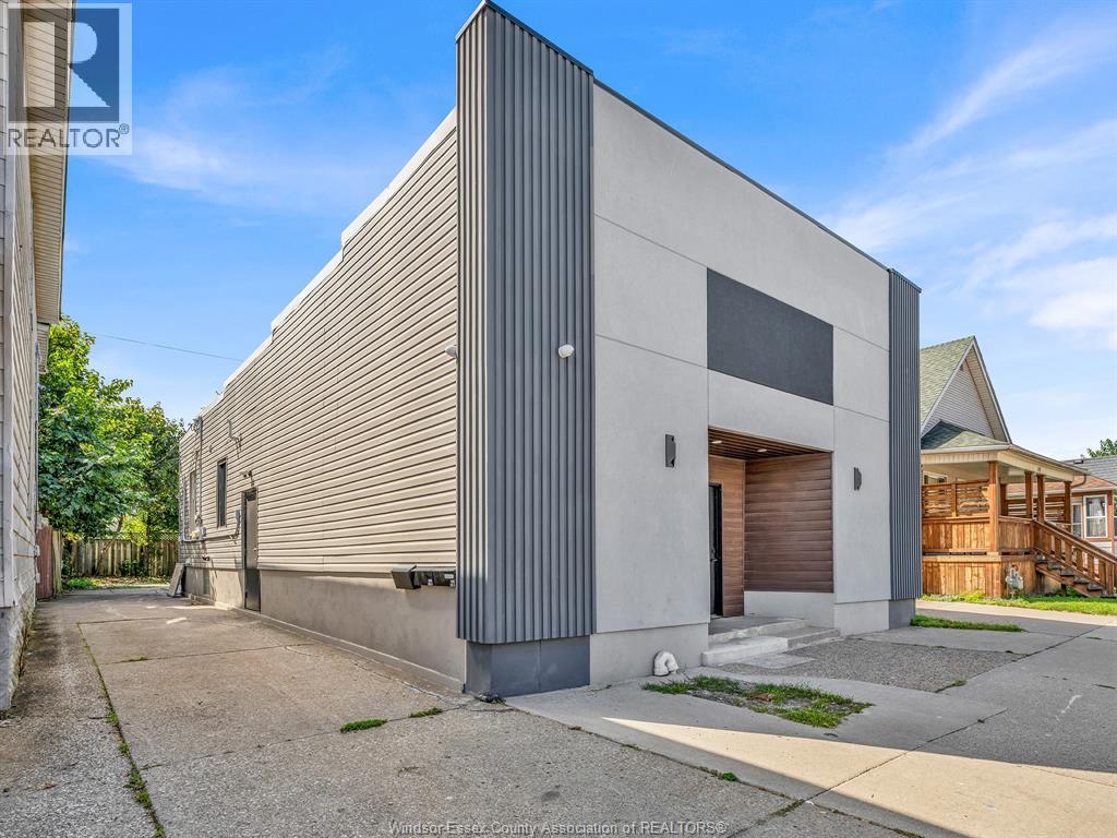 1623 Drouillard, Windsor, Ontario  N8Y 2S4 - Photo 3 - 26022438