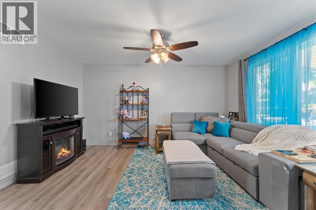 464 Oak, Windsor, Ontario  N9A 5E6 - Photo 9 - 26022510