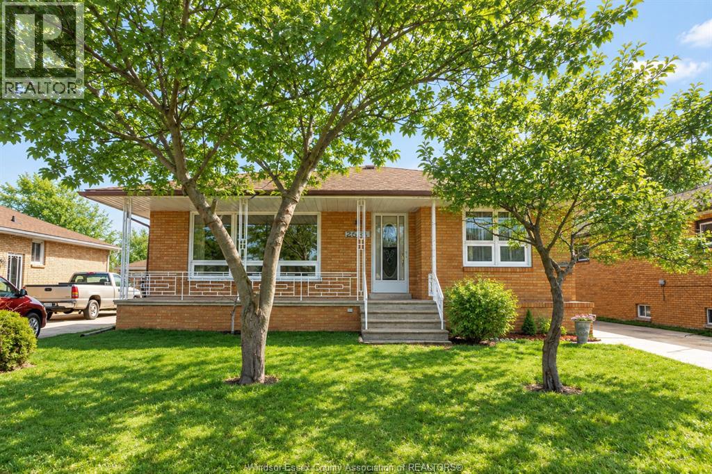 2666 Jos St. Louis, Windsor, Ontario  N8T 2M6 - Photo 2 - 26022447