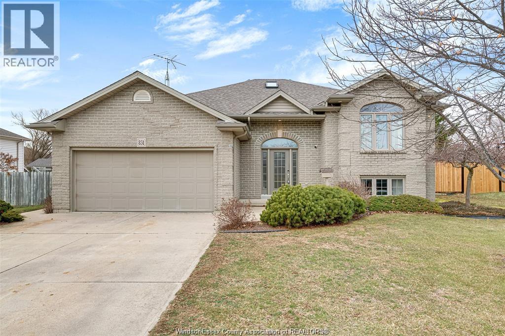 831 LAWNDALE, Kingsville, Ontario