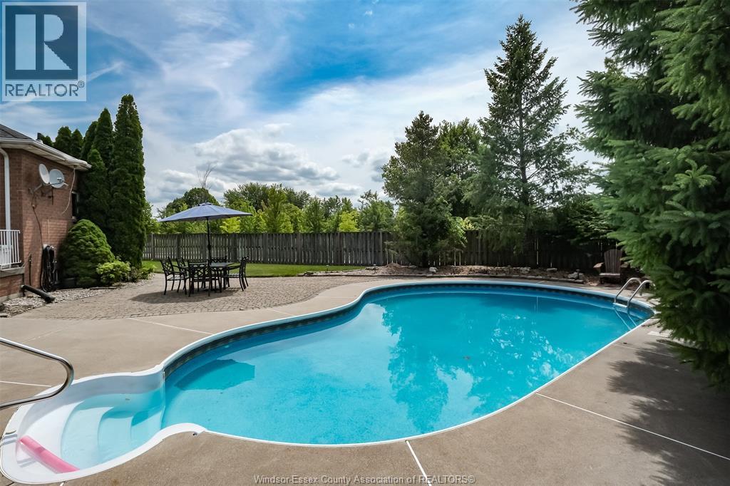 1747 Chornoby Crescent, Tecumseh, Ontario  N8N 5A1 - Photo 36 - 26022532