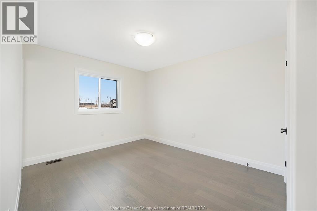 2410 Partington, Windsor, Ontario  N9E 0A8 - Photo 16 - 26022515