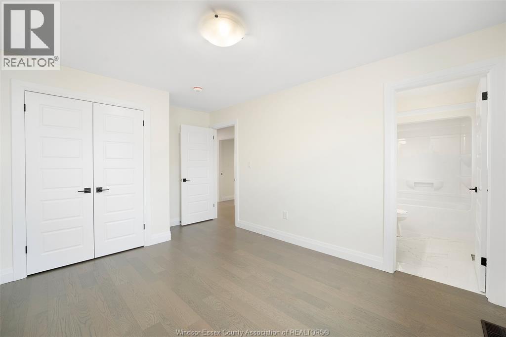 2410 Partington, Windsor, Ontario  N9E 0A8 - Photo 17 - 26022515