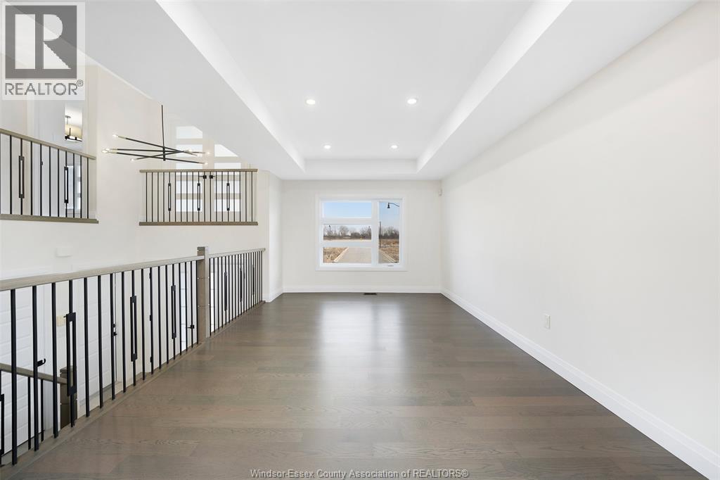 2410 Partington, Windsor, Ontario  N9E 0A8 - Photo 4 - 26022515