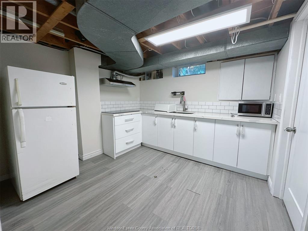 3240 Askin Avenue Unit# Lower, Windsor, Ontario  N9E 3J5 - Photo 8 - 26022542