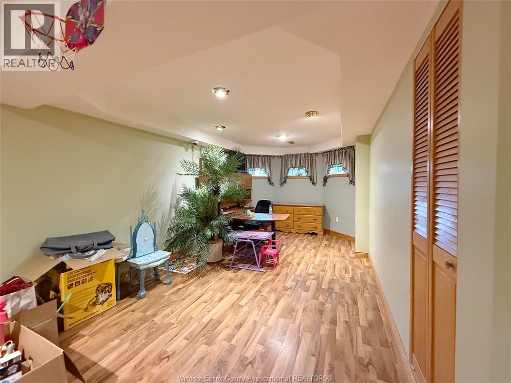 546 Compton Court, Windsor, Ontario  N9H 4P7 - Photo 14 - 26022539