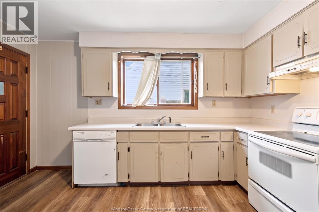 377 Parent, Windsor, Ontario  N9A 2B7 - Photo 13 - 26022529