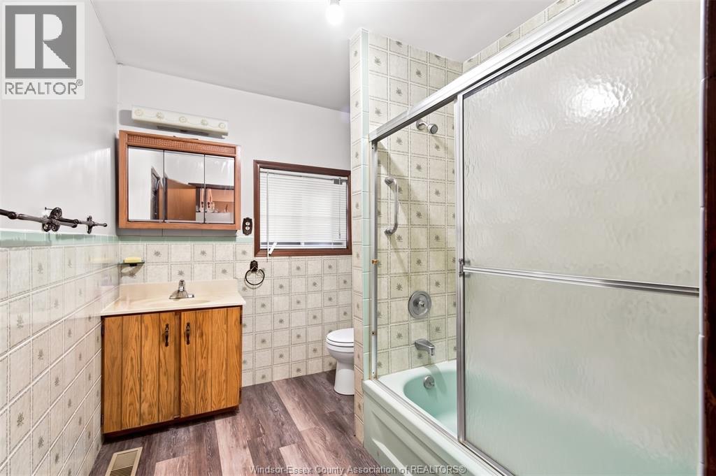 377 Parent, Windsor, Ontario  N9A 2B7 - Photo 17 - 26022529