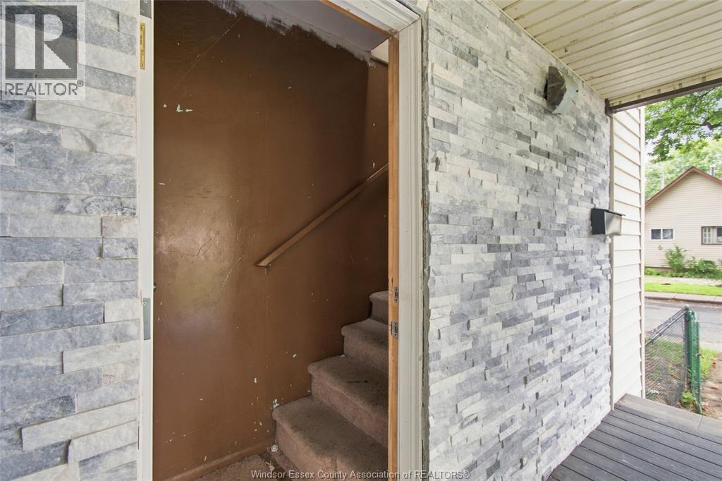 377 Parent, Windsor, Ontario  N9A 2B7 - Photo 21 - 26022529