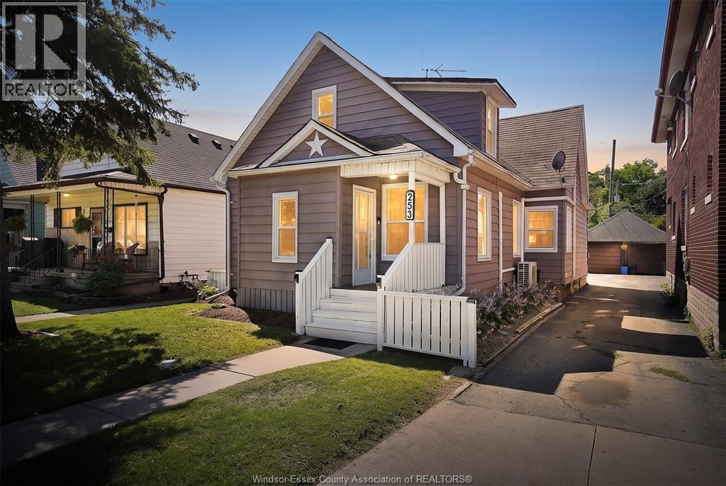 253 PIERRE AVENUE, Windsor, Ontario