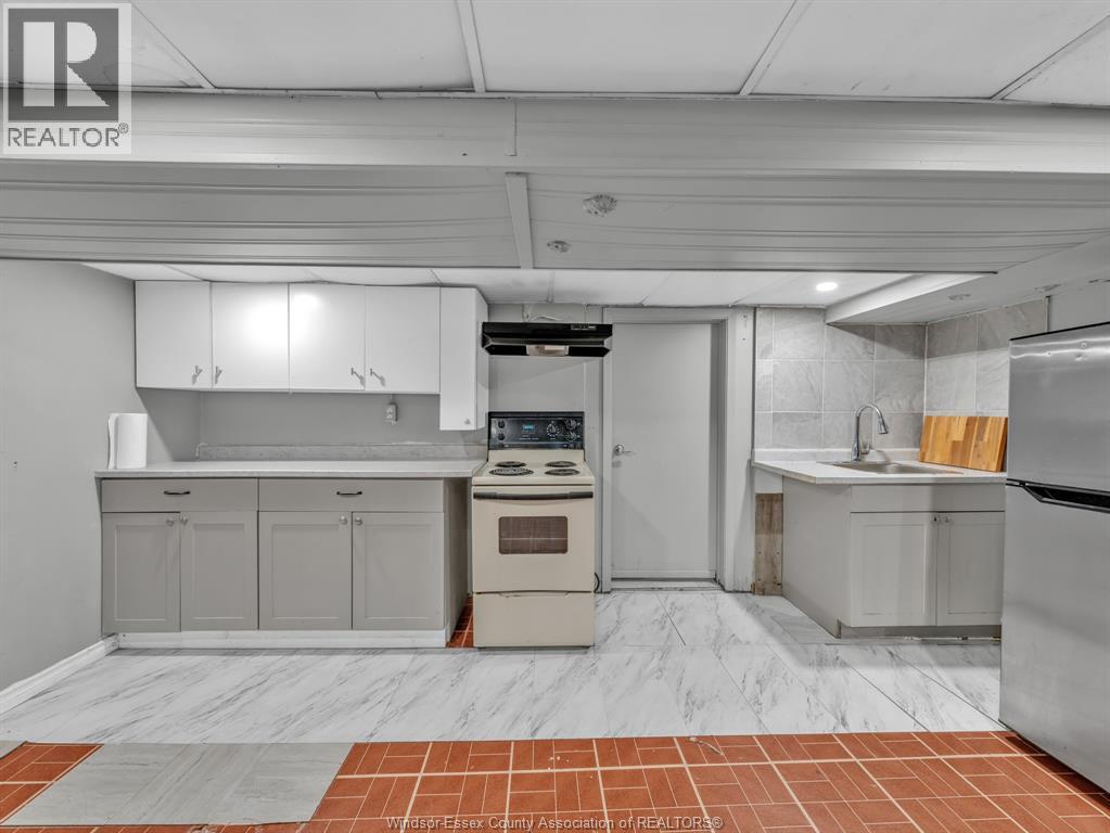 677 Marentette Unit# Main, Windsor, Ontario  N9A 1Z3 - Photo 21 - 26022457