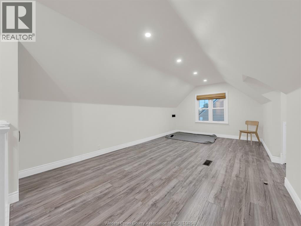 2584 Chilver, Windsor, Ontario  N8W 2V9 - Photo 19 - 26022549