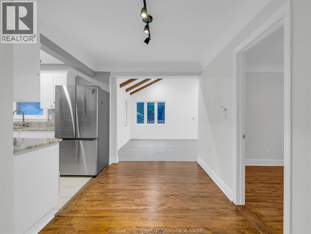 2584 Chilver, Windsor, Ontario  N8W 2V9 - Photo 8 - 26022549
