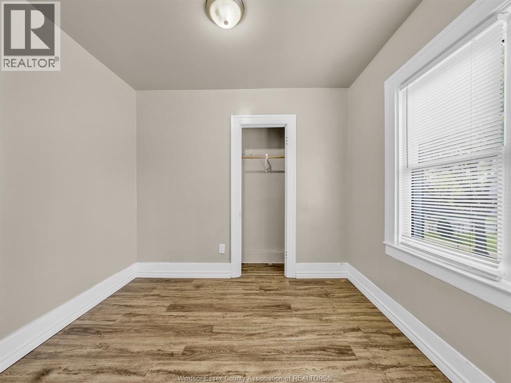 669 Park, Windsor, Ontario  N9A 5V7 - Photo 10 - 26022435