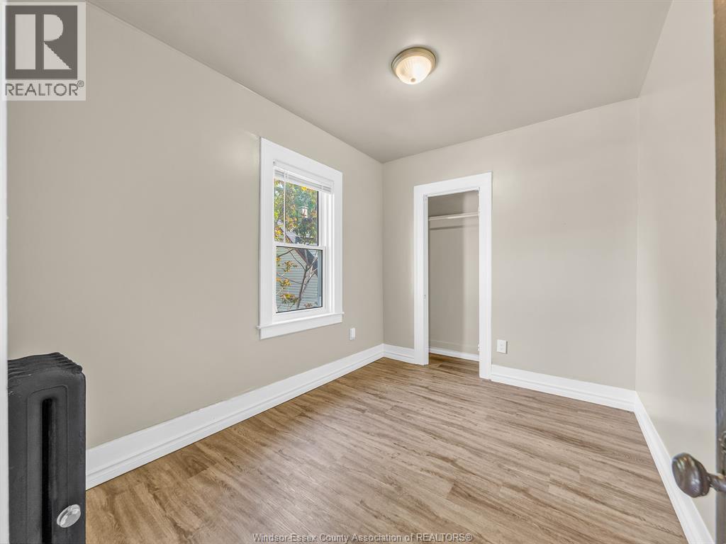 669 Park, Windsor, Ontario  N9A 5V7 - Photo 11 - 26022435
