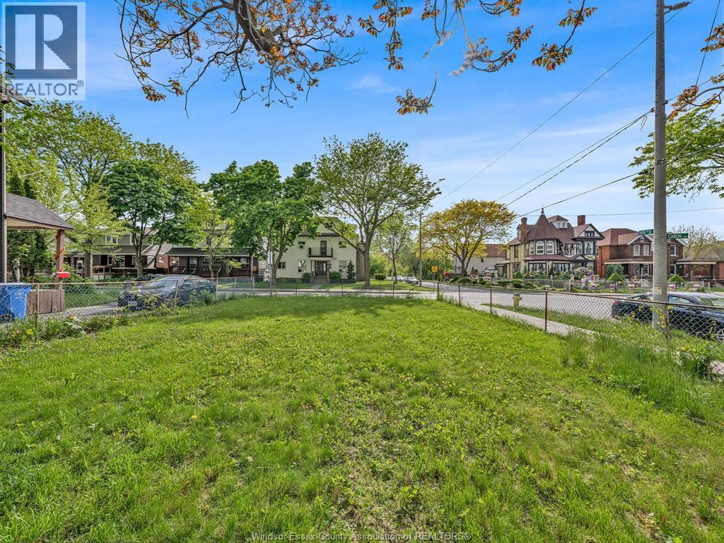 669 Park, Windsor, Ontario  N9A 5V7 - Photo 18 - 26022435