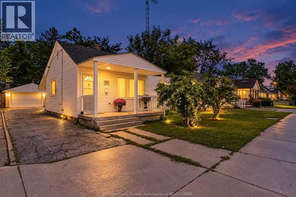 980 PARTINGTON AVENUE, Windsor, Ontario