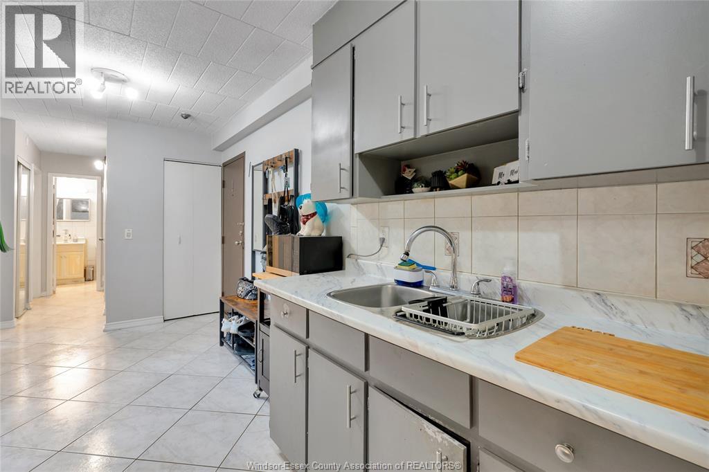 6639 Thornberry, Windsor, Ontario  N8T 3A6 - Photo 11 - 26022480
