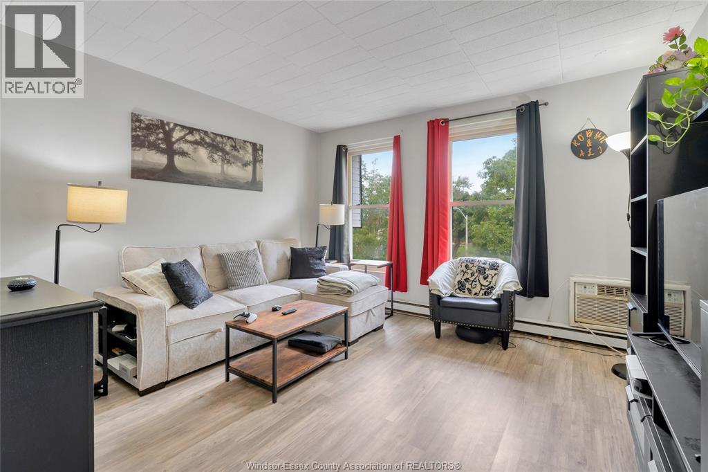 6639 Thornberry, Windsor, Ontario  N8T 3A6 - Photo 4 - 26022480