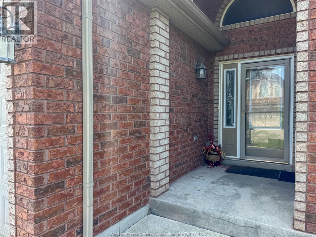 4583 Helsinki, Windsor, Ontario  N9G 0A6 - Photo 2 - 26022482