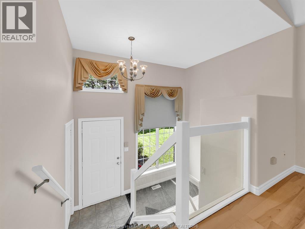 1455 Dobrich Street, Windsor, Ontario  N9B 3W6 - Photo 12 - 26022503