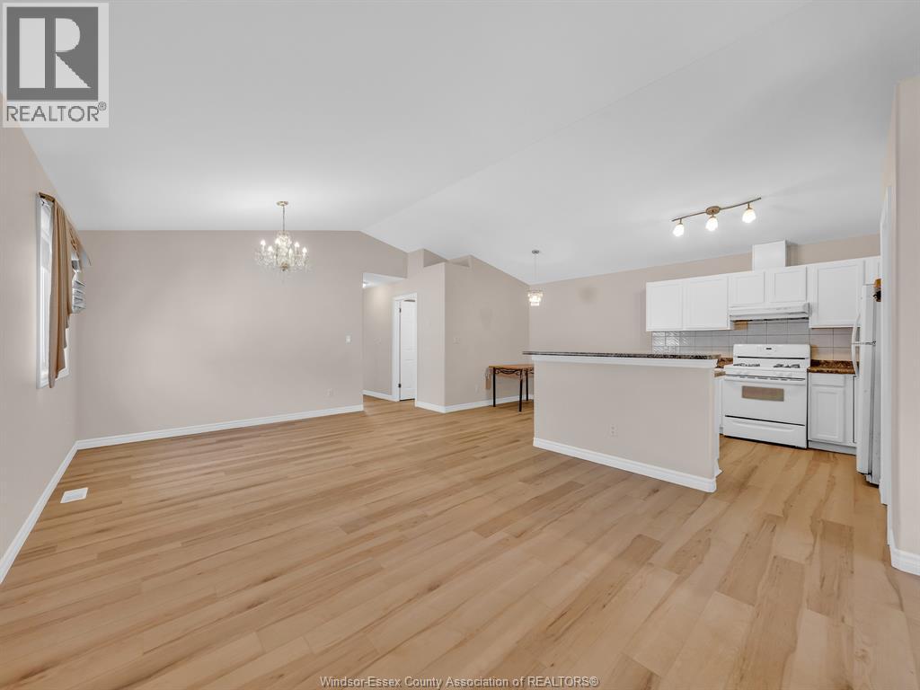 1455 Dobrich Street, Windsor, Ontario  N9B 3W6 - Photo 13 - 26022503