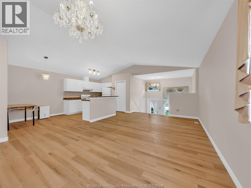 1455 Dobrich Street, Windsor, Ontario  N9B 3W6 - Photo 14 - 26022503