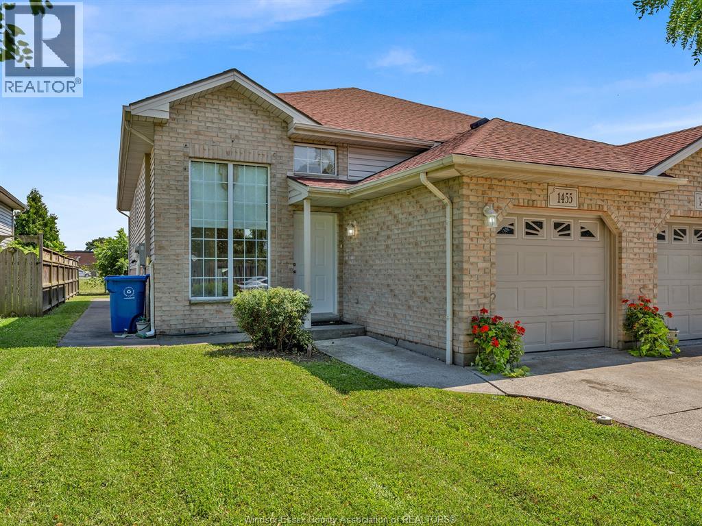 1455 Dobrich Street, Windsor, Ontario  N9B 3W6 - Photo 2 - 26022503