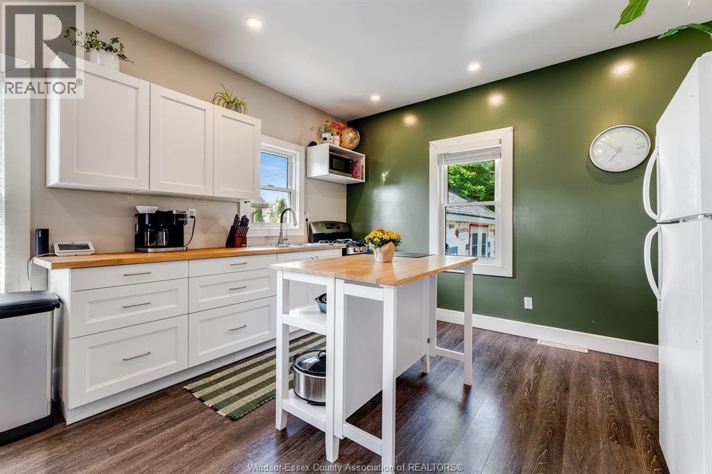 13 Westmoreland Avenue, Leamington, Ontario  N8H 3P2 - Photo 3 - 26022560